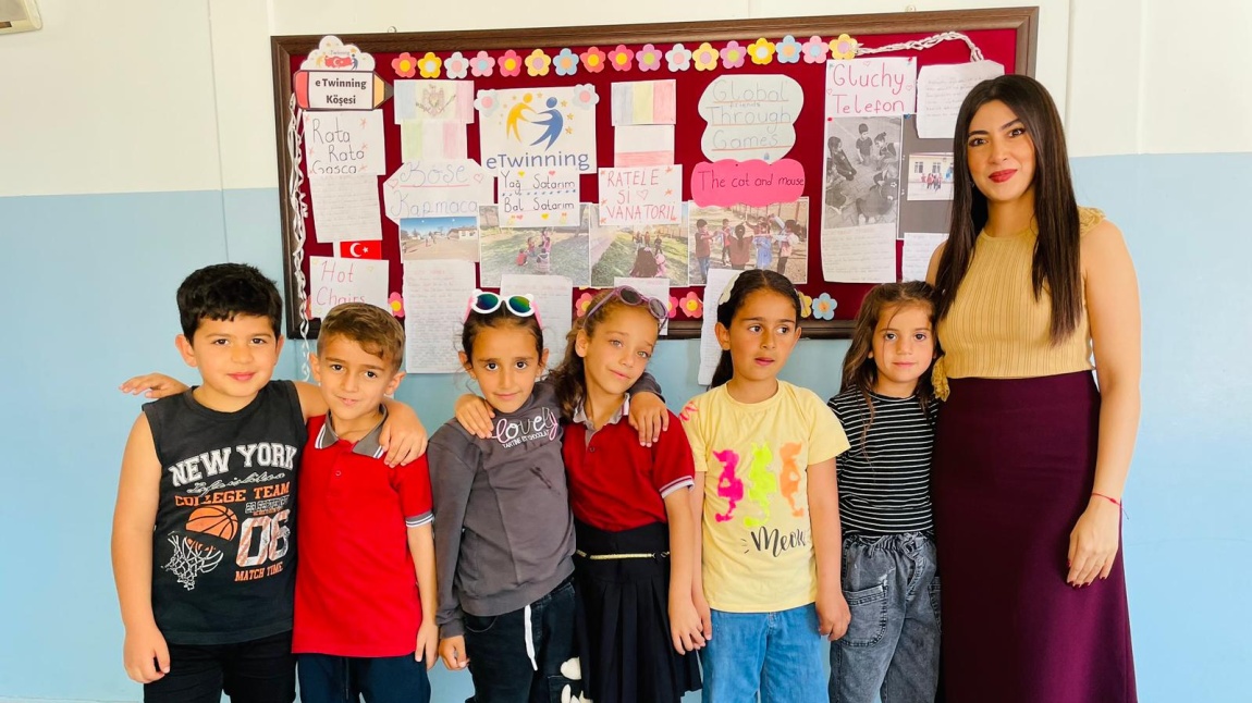 Okulumuzda eTwinning çalışmaları devam ediyor.